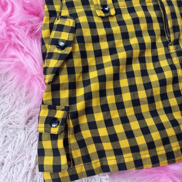 Clueless vibe Y2k Abbey Dawn by Avril Lavigne yellow & black plaid mini skirt! - Picture 2 of 6